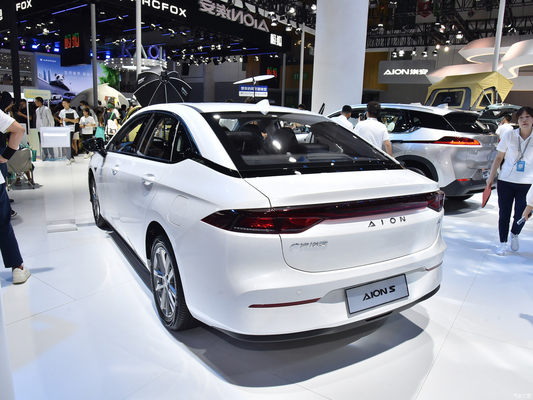 Système de direction électrique Aion S EV Sedan pour une grande valeur dans les véhicules à énergie
