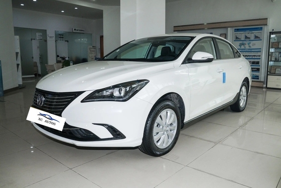 couple maximal Nm 200-300Nm 4 cylindres Chang'an Eado EV460 Zhixing version de taxi Phosphat de fer au lithium