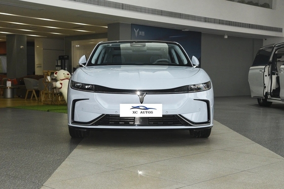 Écran tactile et avant 4 arrière 2 radar Voyah Zhuiguang voiture électrique 2023ver.