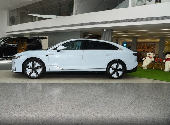 Écran tactile et avant 4 arrière 2 radar Voyah Zhuiguang voiture électrique 2023ver.