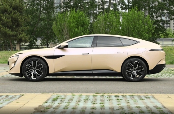 2024 700 Triple laser à traction arrière Luxe Moyenne et grande voiture 4 portes 5 places