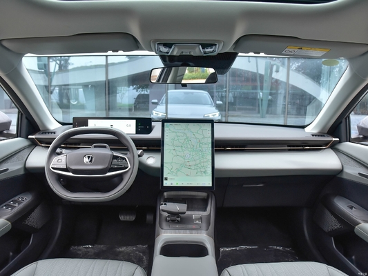 Changan Yida 2023 1.5T GDI Navigation automatique Compacte 4 portes 5 places voiture confortable