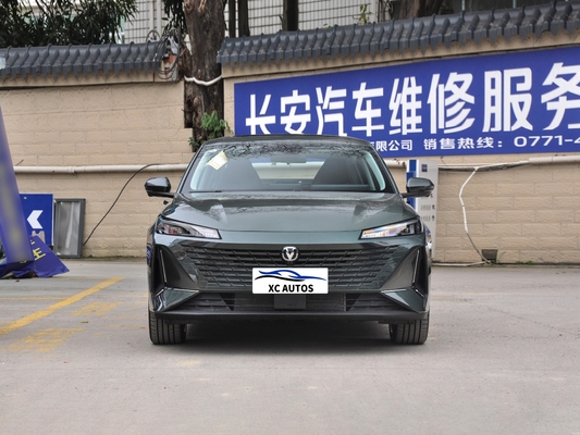 Changan Yida Sports Car 2023 AWD voiture d'occasion à essence avec volant multifonctionnel