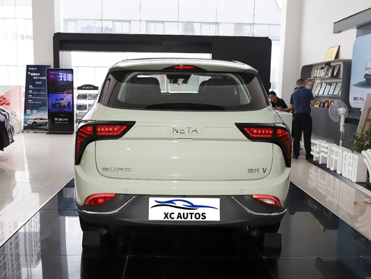 2023 Neta V Rhd Cars EV SUV Grand espace et 5 sièges avec suspension avant Macpherson
