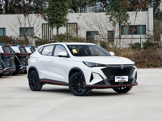 Volant gauche Changan X5 PLUS scooter de mobilité 5 portes 5 places SUV dans le corps intégral