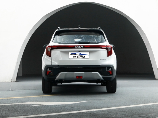 2022 Kia Seltos 2023 5 sièges SUV à essence Seltos accessoires avec 4385x1800x1650MM Taille