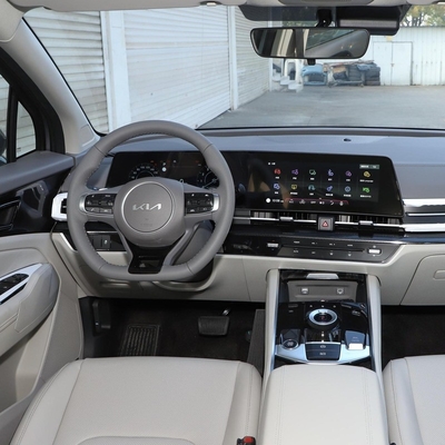 2023 2022 Kia Sportage Véhicules à carburant avec toit solaire et 7 numéros de changement de vitesse vers l'avant