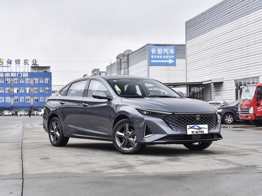 Changan Reaton plus voiture à carburant avec vitesse maximale 210km/h et dimensions 4800x1825x1480MM