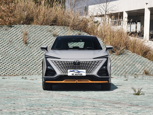 Changan Uni-t 1.5t Fwd voiture à essence avec une puissance maximale de 100-150PS et 6 radars