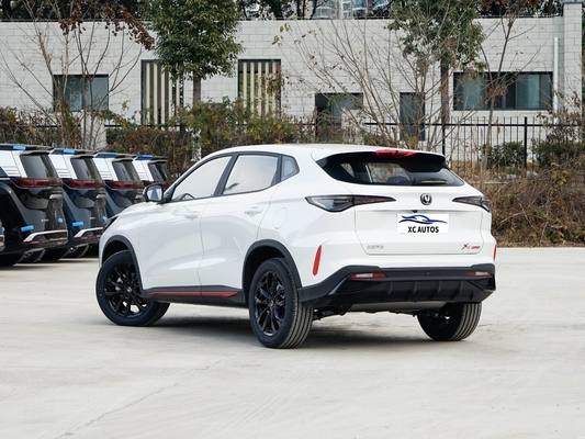 2024 Changan X5 Plus 1.5t Dct Le Xiang Modèle de lancement avec volant multifonctionnel