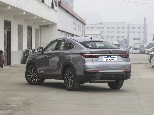 Véhicule à essence Véhicule à essence 1.5T 2WD 5 sièges SUV Changan CS85 Coupé Rapide de livraison phare LED