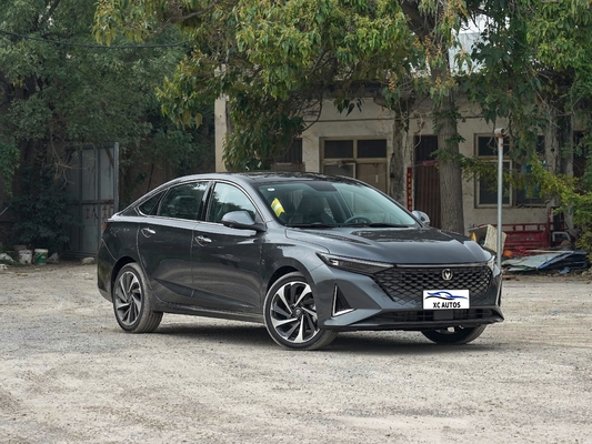 2023 Turbo 5 places Changan Yida Sedan ODM Sport automatique en bon état ESC inclus