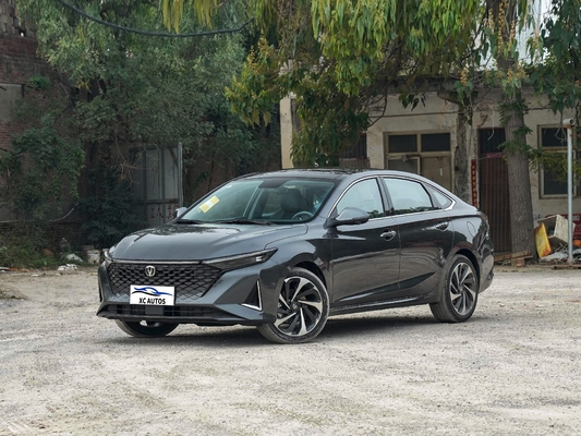 2023 Turbo 5 places Changan Yida Sedan ODM Sport automatique en bon état ESC inclus