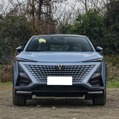 Changan 2023 UNI-K Sedan voiture avec une puissance maximale de 150-200PS et avant 4 arrière 4 radar