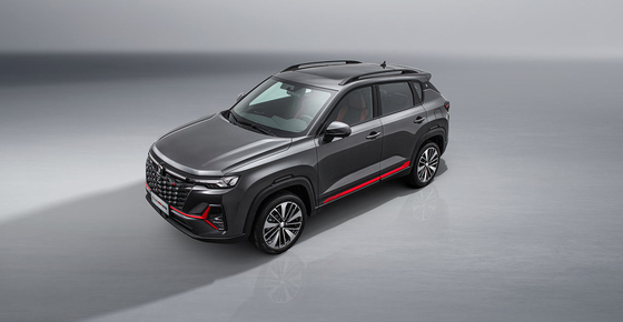 Benzine Changan Cs35 Plus 5 portes 5 sièges SUV direction gauche Auto pièces détachées pour voitures
