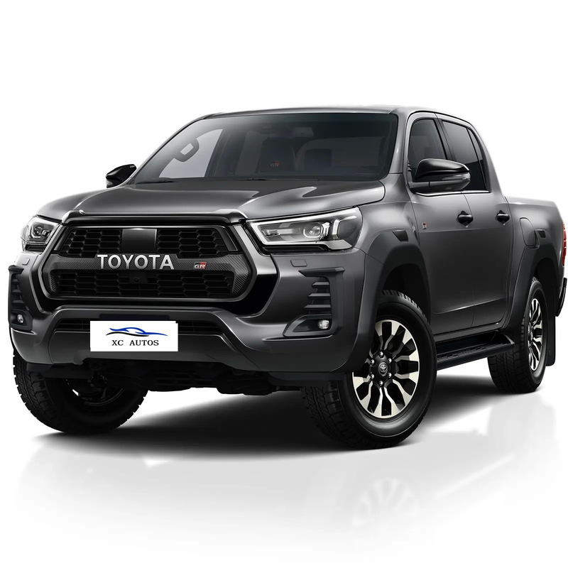 4X4 camionnette Toyota Hilux d'occasion avec suspension arrière multi-lien et phares LED