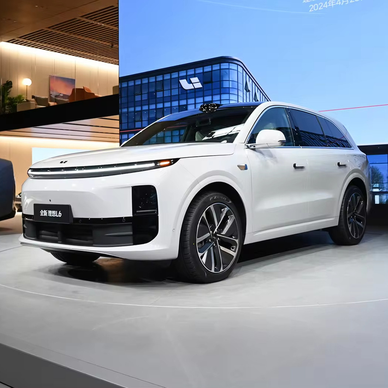 Le siège électrique du conducteur Li L6 2024 Luxe 4wd LiXiang L6 Hybrid Electric Car Suv