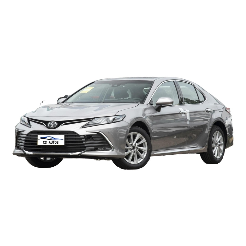 Hot 2023 Toyota Camry Exalted Version 4X4 SUV avec moteur à essence 2.0L et accessoires