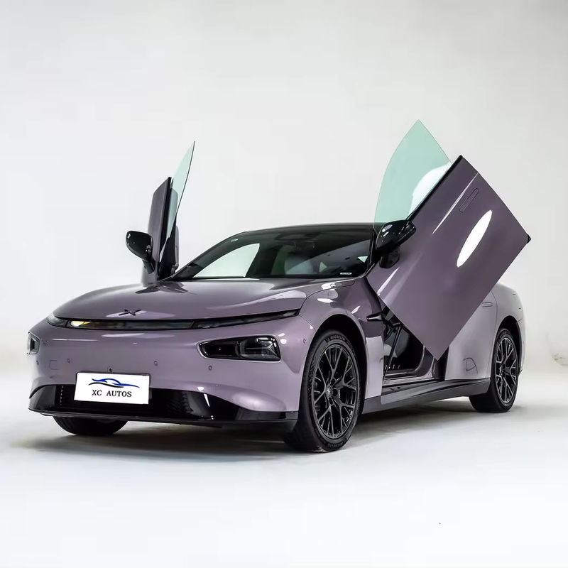 Xpeng P7 EV Sedan avec volant multifonctionnel et couple maximal Nm de 400 à 500 Nm