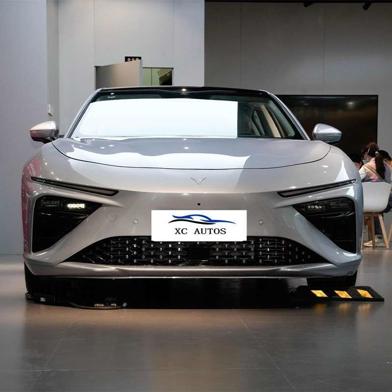Neta Nezha S Plus Longue durée de vie de la batterie Moyenne taille 1-25000 Miles Mileage Maison voiture d'occasion