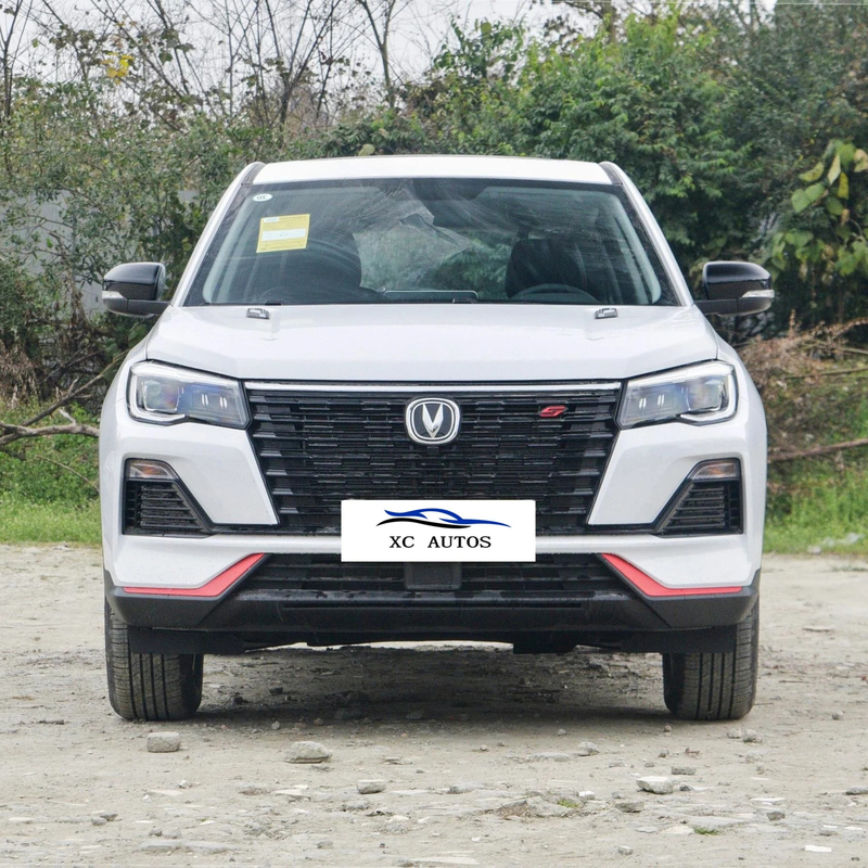 Changan CS75 équipé d'ESC La prochaine génération de VUS compacts avec 3000-3500 mm d'empattement