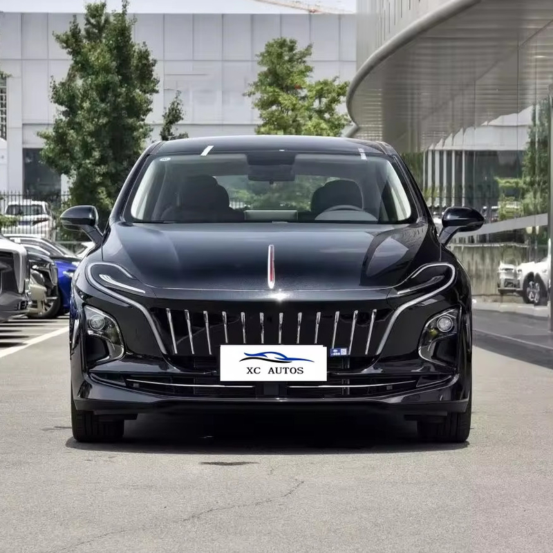 2023 Hongqi E-QM5 électrique pur 5 places Noir Couleur 4 portes 5 places pour le marché russe