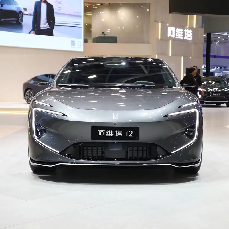 Véhicule électrique à 5 places Véhicule électrique EV Auto Avatr 12 Véhicule intelligent avec une longue durée de vie de la batterie