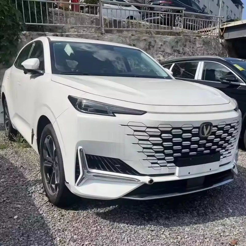 2023 Changan SUV CS75 Plus 5 places SUV voiture à essence avec système de direction électrique