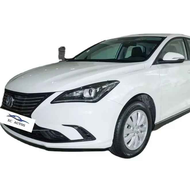 2024 Chongqing Made In Eado EV460 Zhixing Version de taxi Le phosphate de fer de lithium 205/60 R16