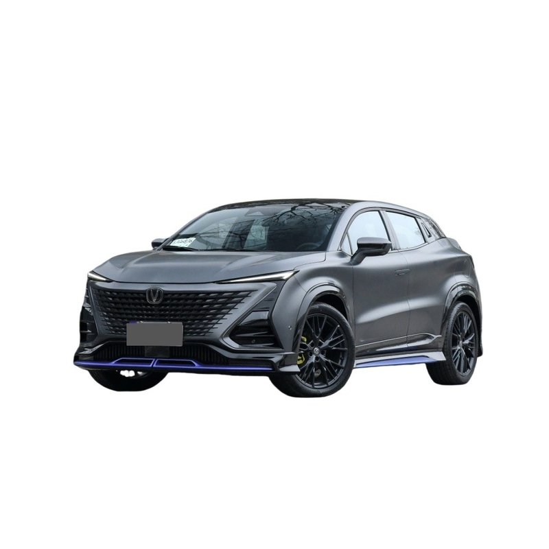 Changan Uni-t 2,0 t Véhicules à essence à essence Véhicule à carburant avec sièges en cuir et phare LED